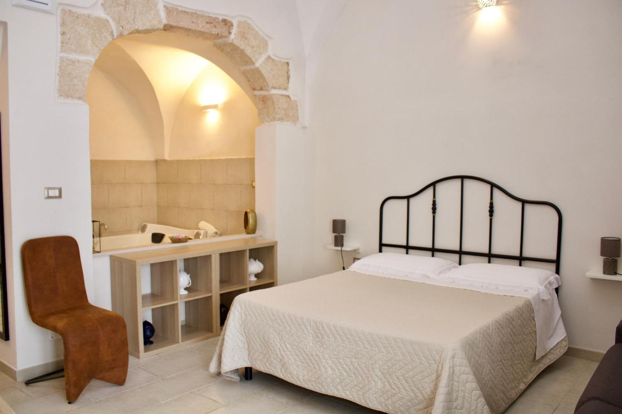 Bed&Bread Piazza 'Nzegna Bed & Breakfast Carovigno Exterior photo